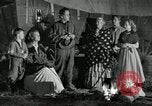 Standbild Wagon Trains der Pioniere nach Westen bewegen United States USA, 1954, aus Sekunde 33 historischem Filmmaterial Videoclip 65675032789
