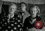 Standbild Wagon Trains der Pioniere nach Westen bewegen United States USA, 1954, aus Sekunde 39 historischem Filmmaterial Videoclip 65675032789