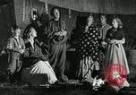 Standbild Wagon Trains der Pioniere nach Westen bewegen United States USA, 1954, aus Sekunde 50 historischem Filmmaterial Videoclip 65675032789