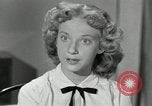 Standbild Amerikanische Familie feiert Thanksgiving Day United States USA, 1954, aus Sekunde 25 historischem Filmmaterial Videoclip 65675032791