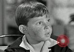 Standbild Amerikanische Familie feiert Thanksgiving Day United States USA, 1954, aus Sekunde 33 historischem Filmmaterial Videoclip 65675032791