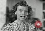 Standbild Amerikanische Familie feiert Thanksgiving Day United States USA, 1954, aus Sekunde 61 historischem Filmmaterial Videoclip 65675032791
