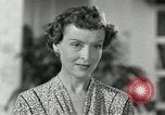 Standbild Amerikanische Familie feiert Thanksgiving Day United States USA, 1954, aus Sekunde 62 historischem Filmmaterial Videoclip 65675032791
