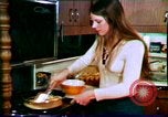 Standbild Dialyse auf Rädern United States USA, 1972, aus Sekunde 54 historischem Filmmaterial Videoclip 65675032793