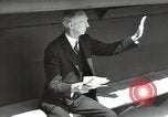 Immagine di Connie Mack con figli e nipote Philadelphia Pennsylvania USA, 1946, secondo 3 filmato di repertorio 65675032811