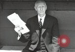 Immagine di Connie Mack con figli e nipote Philadelphia Pennsylvania USA, 1946, secondo 32 filmato di repertorio 65675032811