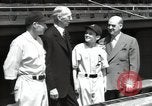 Immagine di Connie Mack con figli e nipote Philadelphia Pennsylvania USA, 1946, secondo 44 filmato di repertorio 65675032811