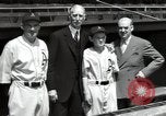 Immagine di Connie Mack con figli e nipote Philadelphia Pennsylvania USA, 1946, secondo 49 filmato di repertorio 65675032811