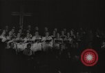 Standbild Christian Pentacostal Service beim Angelus Tempel Foursquare Kirche Los Angeles California USA, 1936, aus Sekunde 5 historischem Filmmaterial Videoclip 65675032818