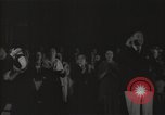 Standbild Christian Pentacostal Service beim Angelus Tempel Foursquare Kirche Los Angeles California USA, 1936, aus Sekunde 27 historischem Filmmaterial Videoclip 65675032818