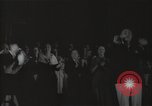Standbild Christian Pentacostal Service beim Angelus Tempel Foursquare Kirche Los Angeles California USA, 1936, aus Sekunde 28 historischem Filmmaterial Videoclip 65675032818