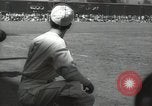 Standbild Robert Taylor in St Louis Cardinals baseball uniform California United States USA, 1932, aus Sekunde 11 historischem Filmmaterial Videoclip 65675032822