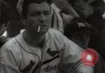 Standbild Robert Taylor in St Louis Cardinals baseball uniform California United States USA, 1932, aus Sekunde 17 historischem Filmmaterial Videoclip 65675032822