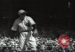 Standbild Robert Taylor in St Louis Cardinals baseball uniform California United States USA, 1932, aus Sekunde 38 historischem Filmmaterial Videoclip 65675032822