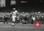 Standbild Robert Taylor in St Louis Cardinals baseball uniform California United States USA, 1932, aus Sekunde 40 historischem Filmmaterial Videoclip 65675032822