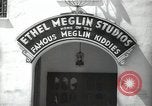 Standbild Zeichen Hollywood Los Angeles California USA, 1932, aus Sekunde 42 historischem Filmmaterial Videoclip 65675032826
