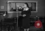 Image Marian Anderson New York City USA, 1943, de la seconde 13 séquences d'archives historiques vidéo 65675032828