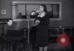 Image Marian Anderson New York City USA, 1943, de la seconde 26 séquences d'archives historiques vidéo 65675032828