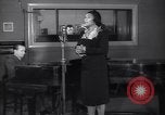 Image Marian Anderson New York City USA, 1943, de la seconde 50 séquences d'archives historiques vidéo 65675032828