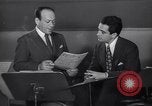 Image Perry Como avec Murray Wisell California United States USA, 1943, de la seconde 6 séquences d'archives historiques vidéo 65675032829