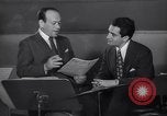 Image Perry Como avec Murray Wisell California United States USA, 1943, de la seconde 7 séquences d'archives historiques vidéo 65675032829
