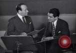 Image Perry Como avec Murray Wisell California United States USA, 1943, de la seconde 29 séquences d'archives historiques vidéo 65675032829