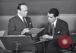 Image Perry Como avec Murray Wisell California United States USA, 1943, de la seconde 33 séquences d'archives historiques vidéo 65675032829