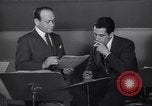 Image Perry Como avec Murray Wisell California United States USA, 1943, de la seconde 36 séquences d'archives historiques vidéo 65675032829
