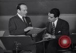 Image Perry Como avec Murray Wisell California United States USA, 1943, de la seconde 39 séquences d'archives historiques vidéo 65675032829