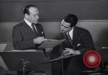 Image Perry Como avec Murray Wisell California United States USA, 1943, de la seconde 43 séquences d'archives historiques vidéo 65675032829