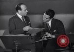 Image Perry Como avec Murray Wisell California United States USA, 1943, de la seconde 45 séquences d'archives historiques vidéo 65675032829