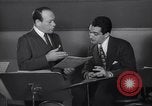 Image Perry Como avec Murray Wisell California United States USA, 1943, de la seconde 51 séquences d'archives historiques vidéo 65675032829