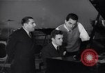 Standbild Perry Como California United States USA, 1943, aus Sekunde 33 historischem Filmmaterial Videoclip 65675032830