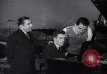 Standbild Perry Como California United States USA, 1943, aus Sekunde 49 historischem Filmmaterial Videoclip 65675032830