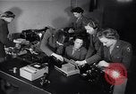Immagine di Obbligazioni di guerra United States USA, 1943, secondo 22 filmato di repertorio 65675032833