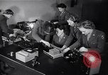 Immagine di Obbligazioni di guerra United States USA, 1943, secondo 25 filmato di repertorio 65675032833