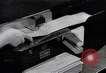 Immagine di Obbligazioni di guerra United States USA, 1943, secondo 53 filmato di repertorio 65675032833