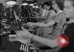 Immagine di Obbligazioni di guerra United States USA, 1943, secondo 58 filmato di repertorio 65675032833