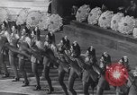 Standbild Menschen United States USA, 1943, aus Sekunde 49 historischem Filmmaterial Videoclip 65675032834