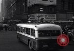 Standbild Midtown Manhattan belebten Straße Szenen New York City USA, 1948, aus Sekunde 16 historischem Filmmaterial Videoclip 65675032835