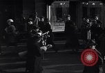 Standbild Midtown Manhattan belebten Straße Szenen New York City USA, 1948, aus Sekunde 53 historischem Filmmaterial Videoclip 65675032835