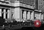Image Fifth Avenue New York City USA, 1948, de la seconde 28 séquences d'archives historiques vidéo 65675032837