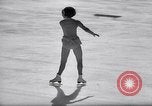 Standbild Peggy Fleming Sieg 1966 Schweiz, 1966, aus Sekunde 36 historischem Filmmaterial Videoclip 65675032845