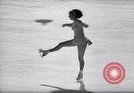 Standbild Peggy Fleming Sieg 1966 Schweiz, 1966, aus Sekunde 61 historischem Filmmaterial Videoclip 65675032845