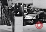 Standbild Flasche Schnaps Vereinigtes Königreich, 1950, aus Sekunde 20 historischem Filmmaterial Videoclip 65675032848