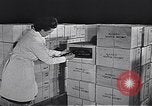 Standbild Flasche Schnaps Vereinigtes Königreich, 1950, aus Sekunde 41 historischem Filmmaterial Videoclip 65675032848