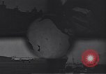 Standbild Flasche Schnaps Vereinigtes Königreich, 1950, aus Sekunde 62 historischem Filmmaterial Videoclip 65675032848