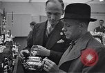 Immagine di Enamelware Scotland Regno Unito, 1950, secondo 54 filmato di repertorio 65675032851