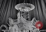 Standbild Ausstellung London England Vereinigtes Königreich, 1950, aus Sekunde 34 historischem Filmmaterial Videoclip 65675032855