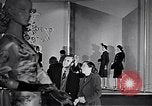 Standbild Ausstellung London England Vereinigtes Königreich, 1950, aus Sekunde 51 historischem Filmmaterial Videoclip 65675032855
